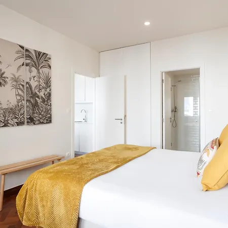 Apperol Escape - By Misha's Place 2a Apartment Lisbon